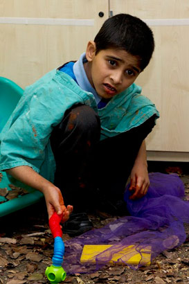 Pupil squatting in activity area